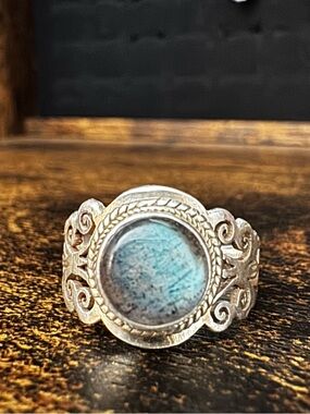 Sterling Silver Blue Labradorite Filigree Ring